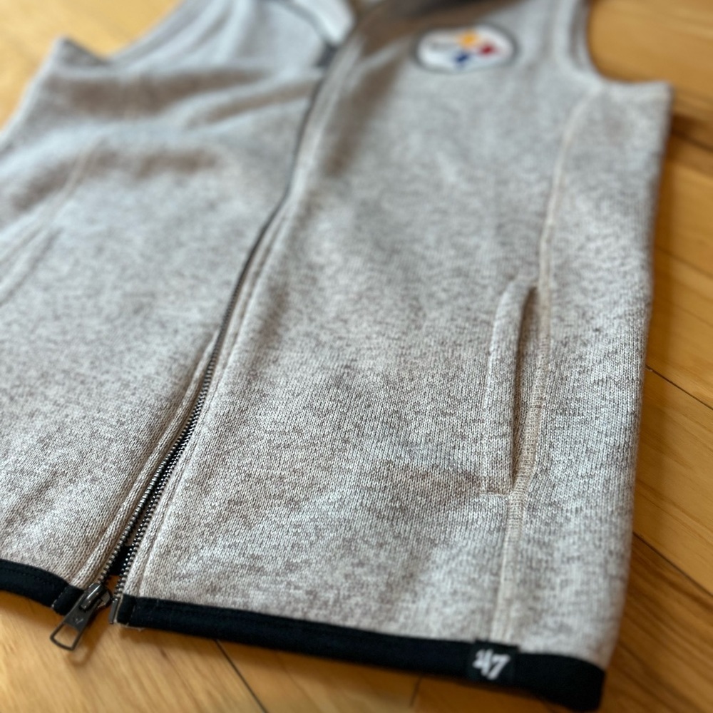NWOT Pittsburgh Steelers Fleece-Lined Vest - Picture 10 of 11
